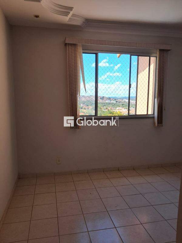 Apartamento 3 quartos para aluguel Ibituruna 110m² Montes Claros MG: 