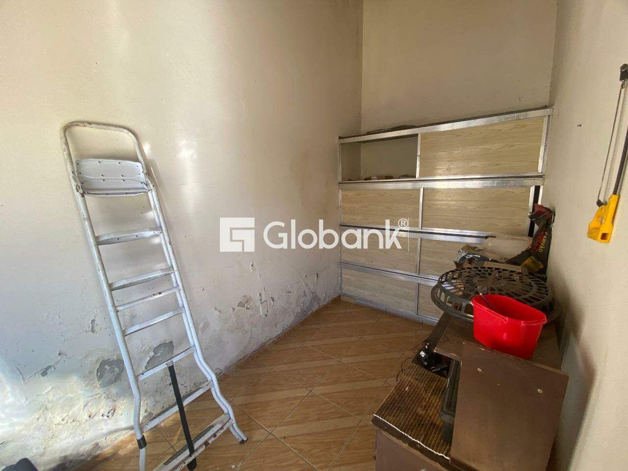 Casa 3 quartos para aluguel Funcionários 100m² Montes Claros MG: 
