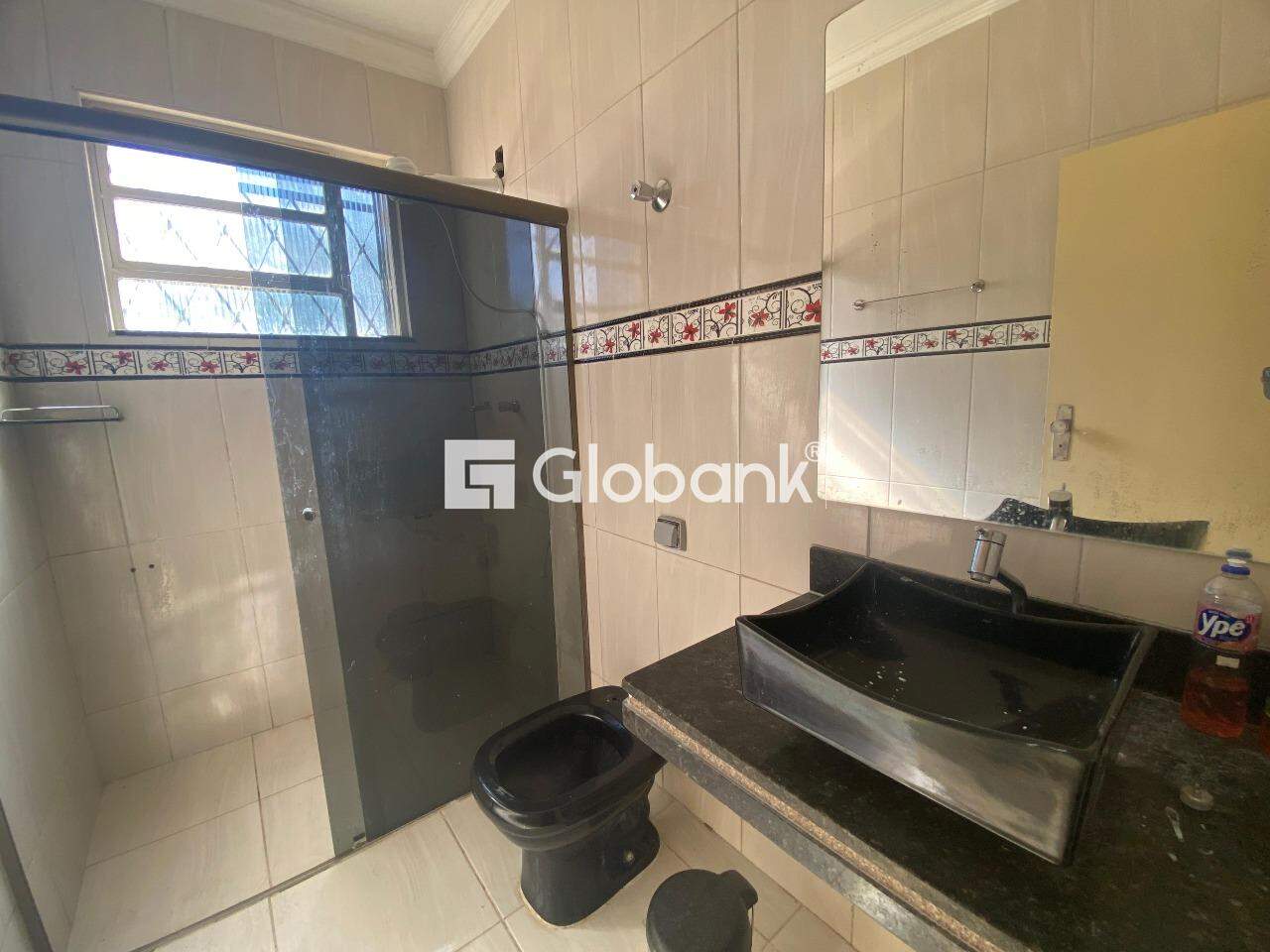 Casa 3 quartos para aluguel Funcionários 100m² Montes Claros MG: 
