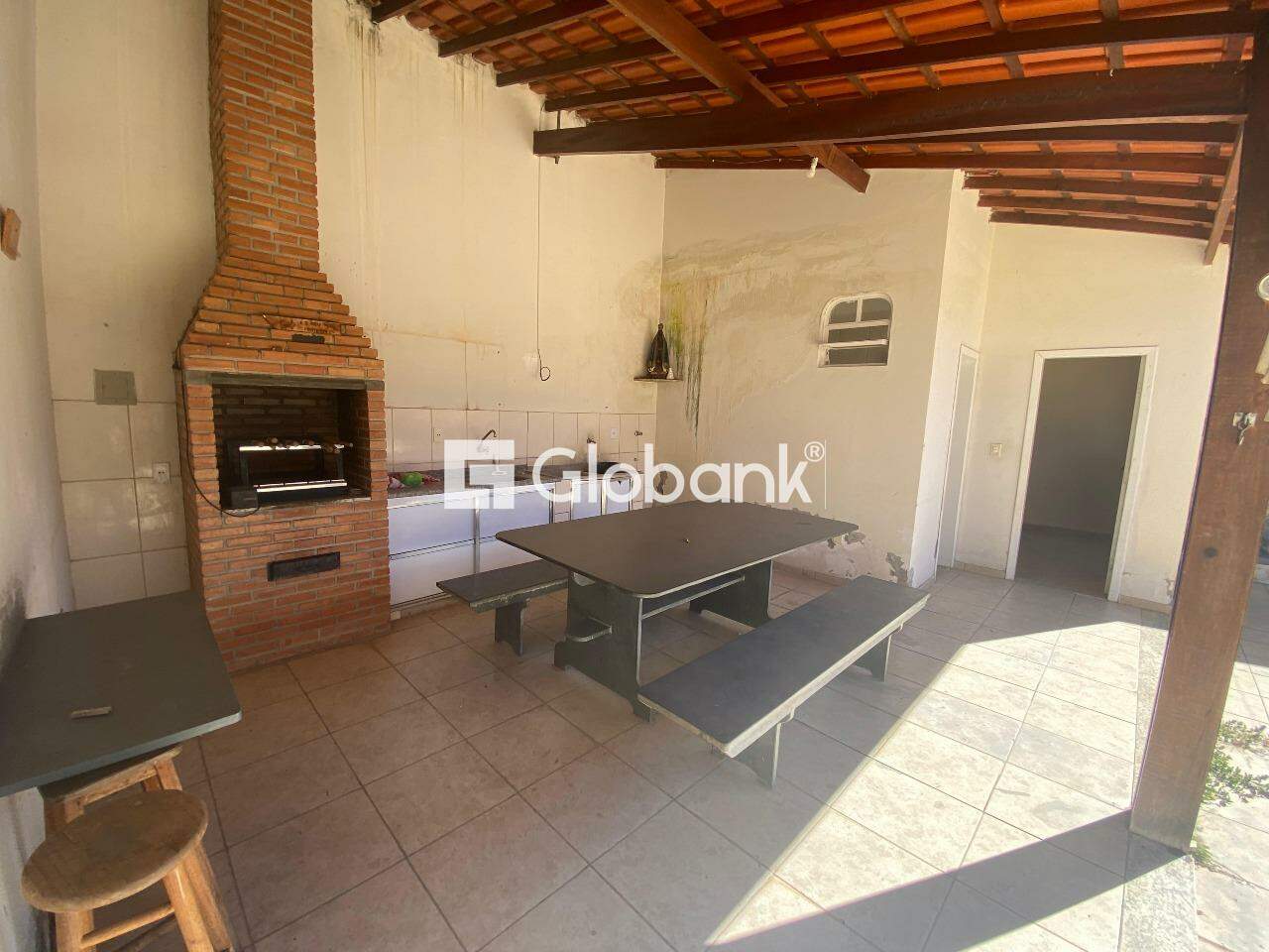 Casa 3 quartos para aluguel Funcionários 100m² Montes Claros MG: 