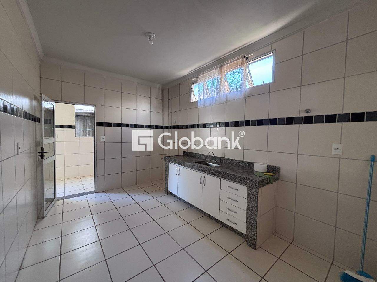 Casa 3 quartos para aluguel Morada do Sol 95m² Montes Claros MG: Cozinha