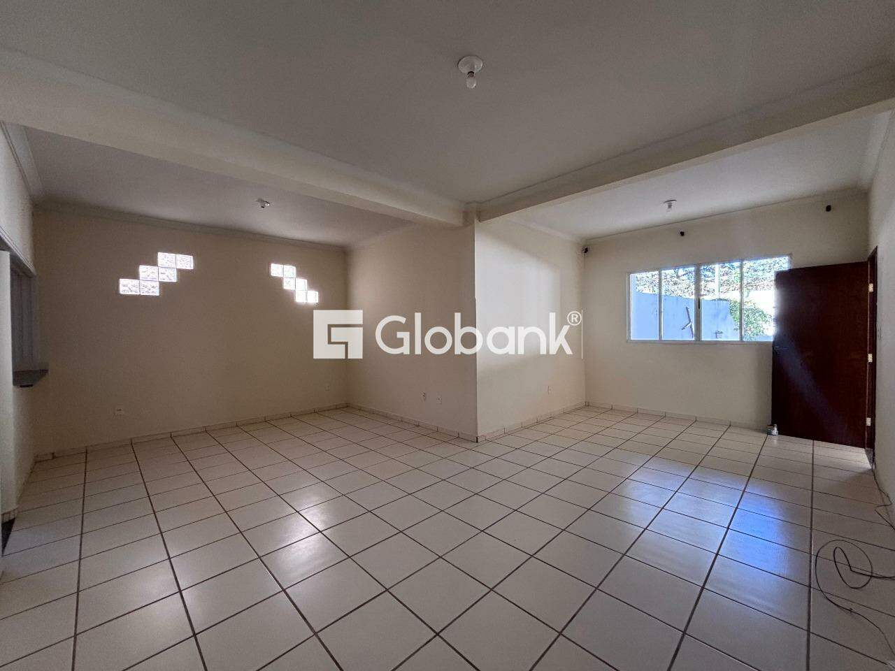 Casa 3 quartos para aluguel Morada do Sol 95m² Montes Claros MG: Sala