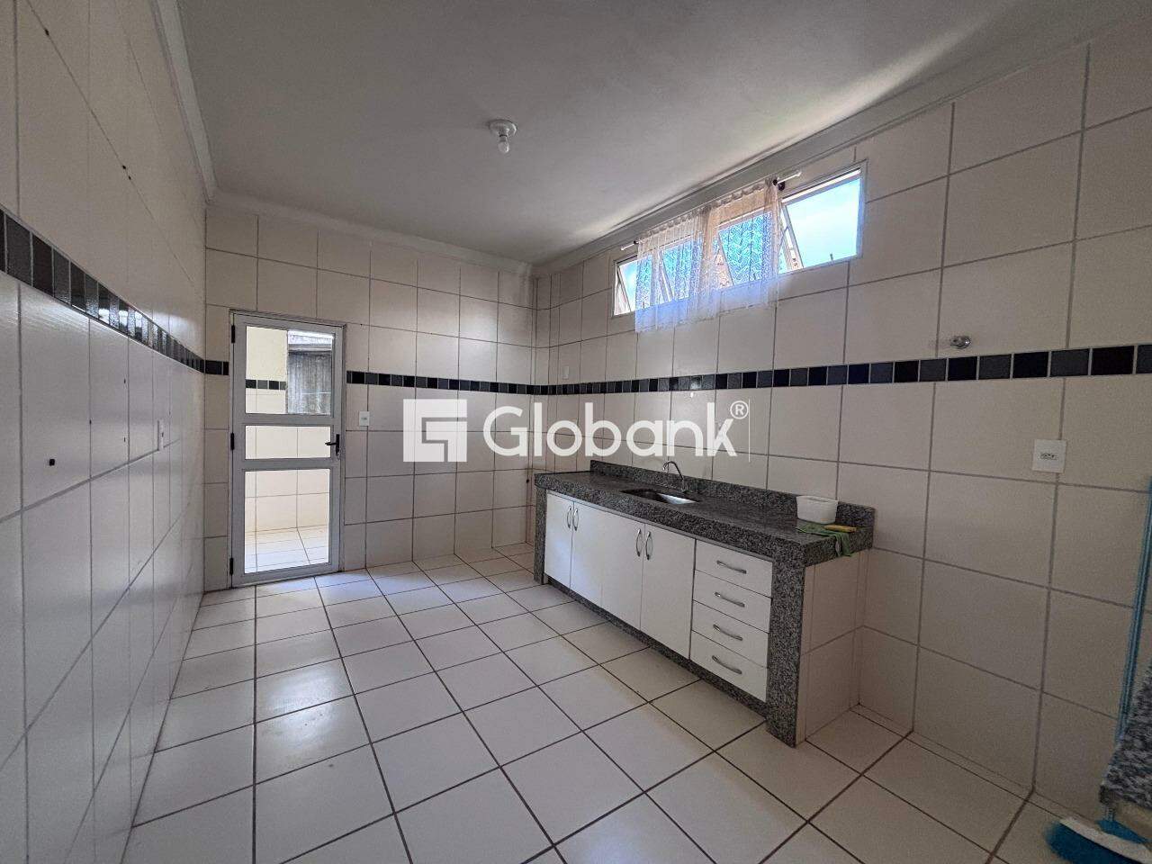 Casa 3 quartos para aluguel Morada do Sol 95m² Montes Claros MG: Cozinha