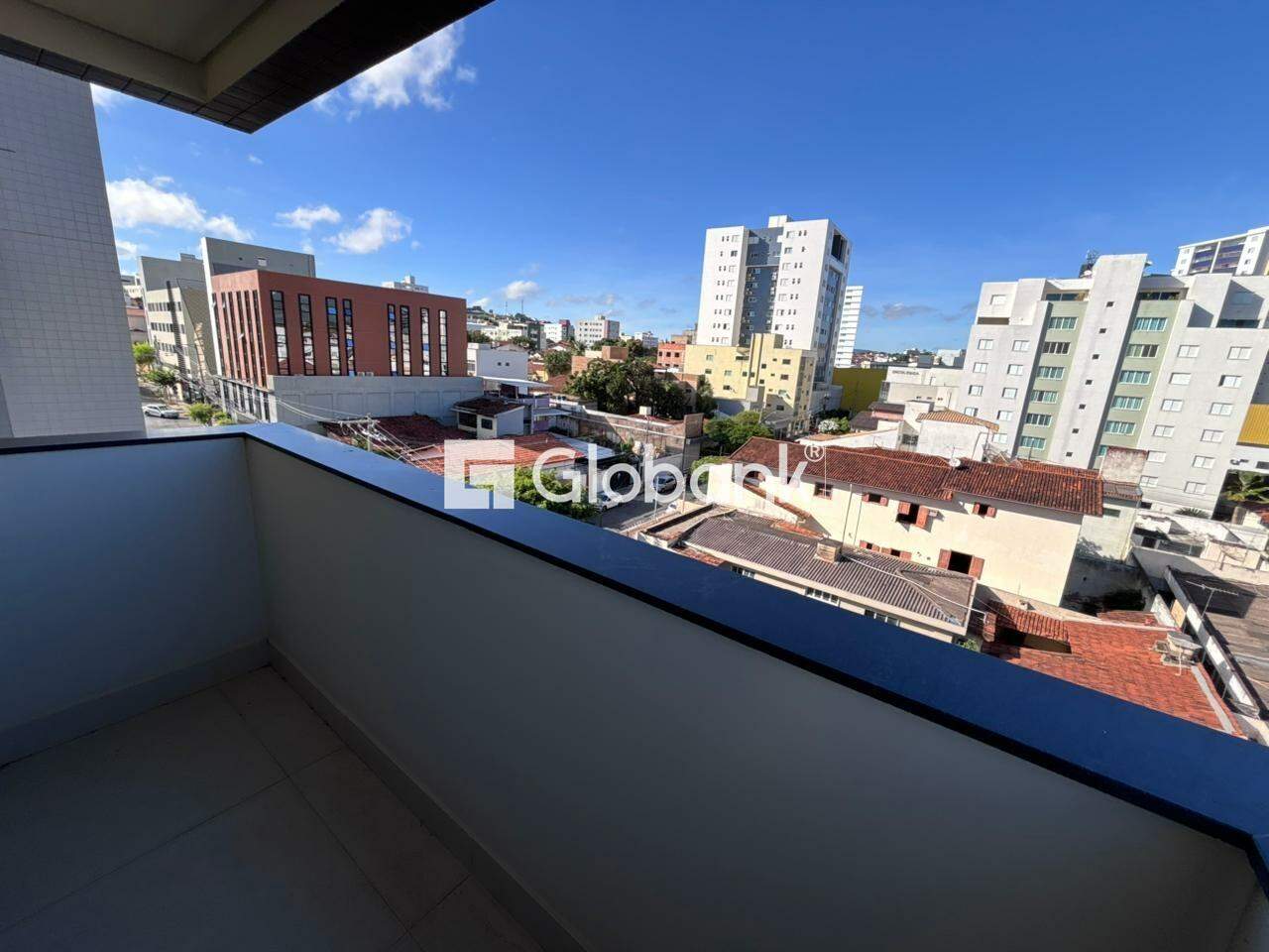 Apartamento 2 quartos para aluguel Centro 61m² Montes Claros MG: Sacada