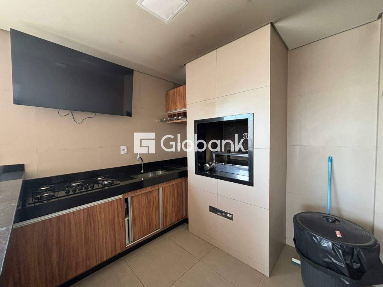 Apartamento 2 quartos para aluguel Centro 61m² Montes Claros MG: Área gourmet