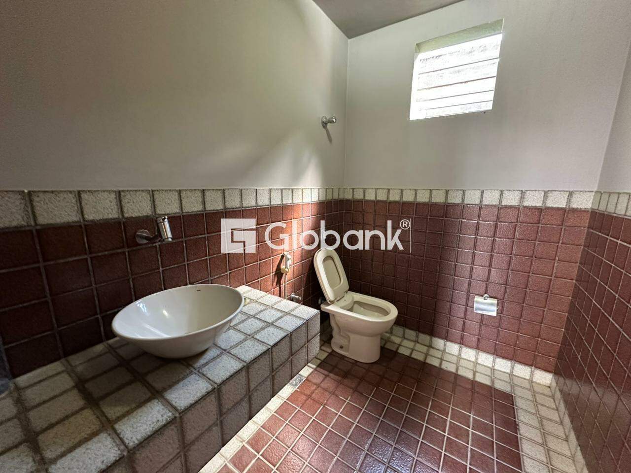 Casa 3 quartos à venda Jardim Panorama 290m² Montes Claros MG: Lavabo
