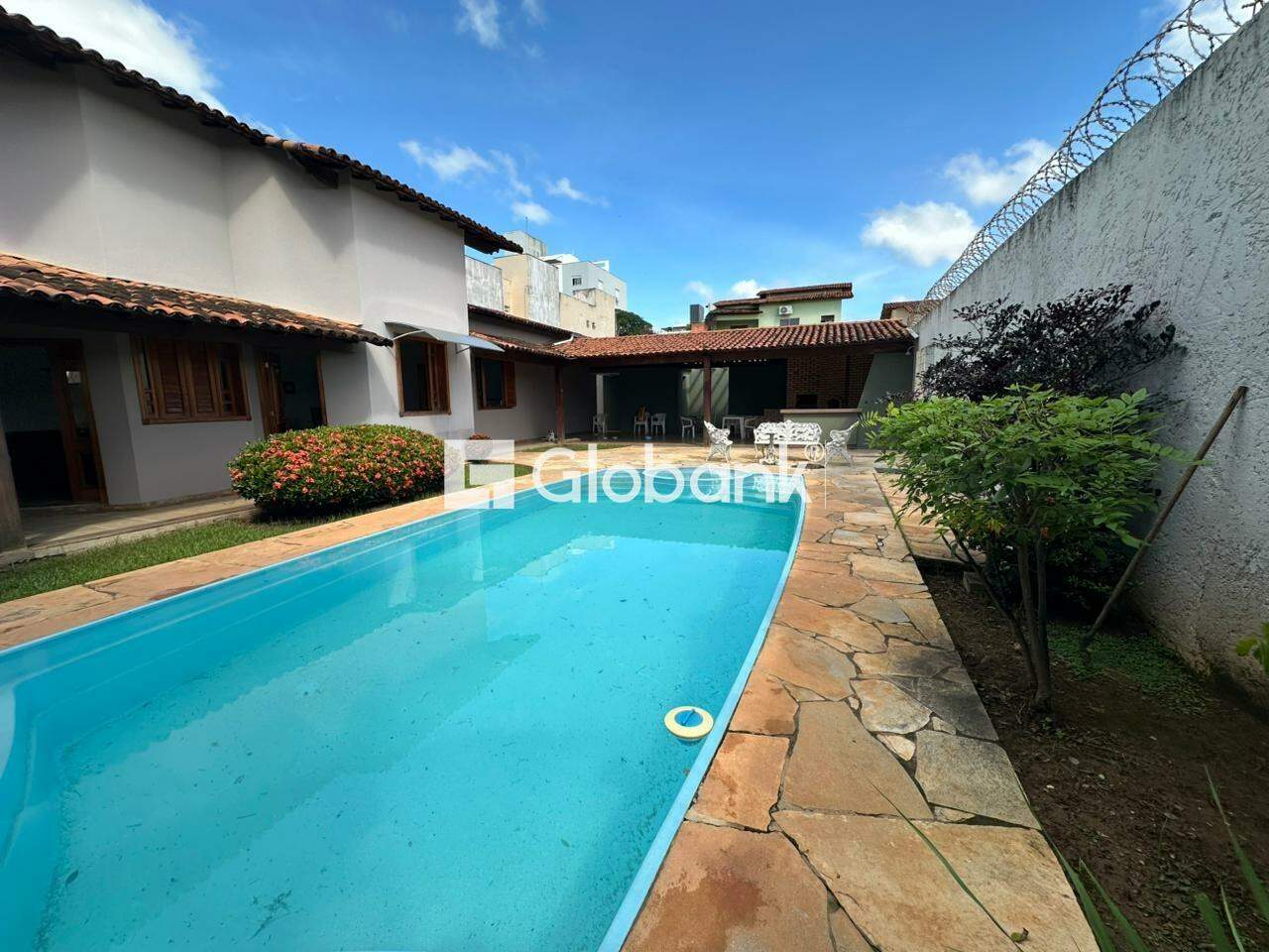 Casa 3 quartos à venda Jardim Panorama 290m² Montes Claros MG: Piscina