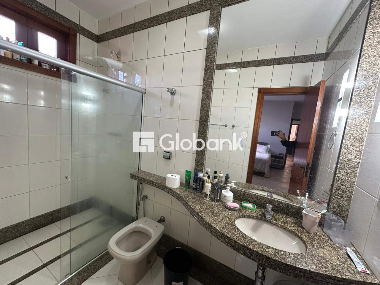 Casa 3 quartos à venda Jardim Panorama 290m² Montes Claros MG: Suite