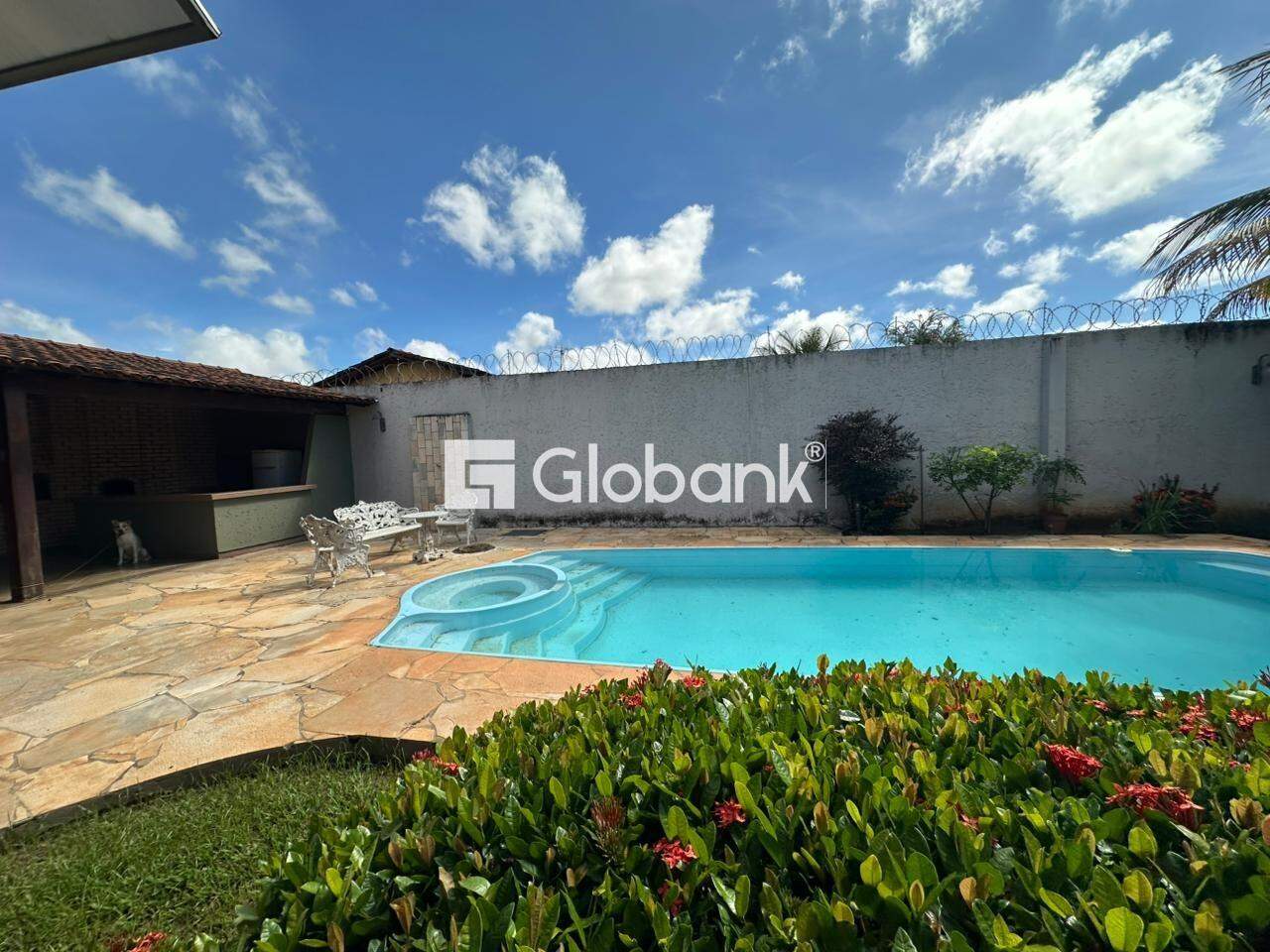 Casa 3 quartos à venda Jardim Panorama 290m² Montes Claros MG: Piscina