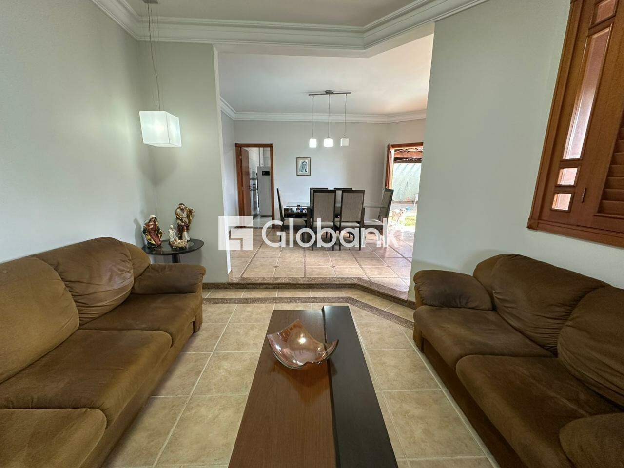 Casa 3 quartos à venda Jardim Panorama 290m² Montes Claros MG: Sala