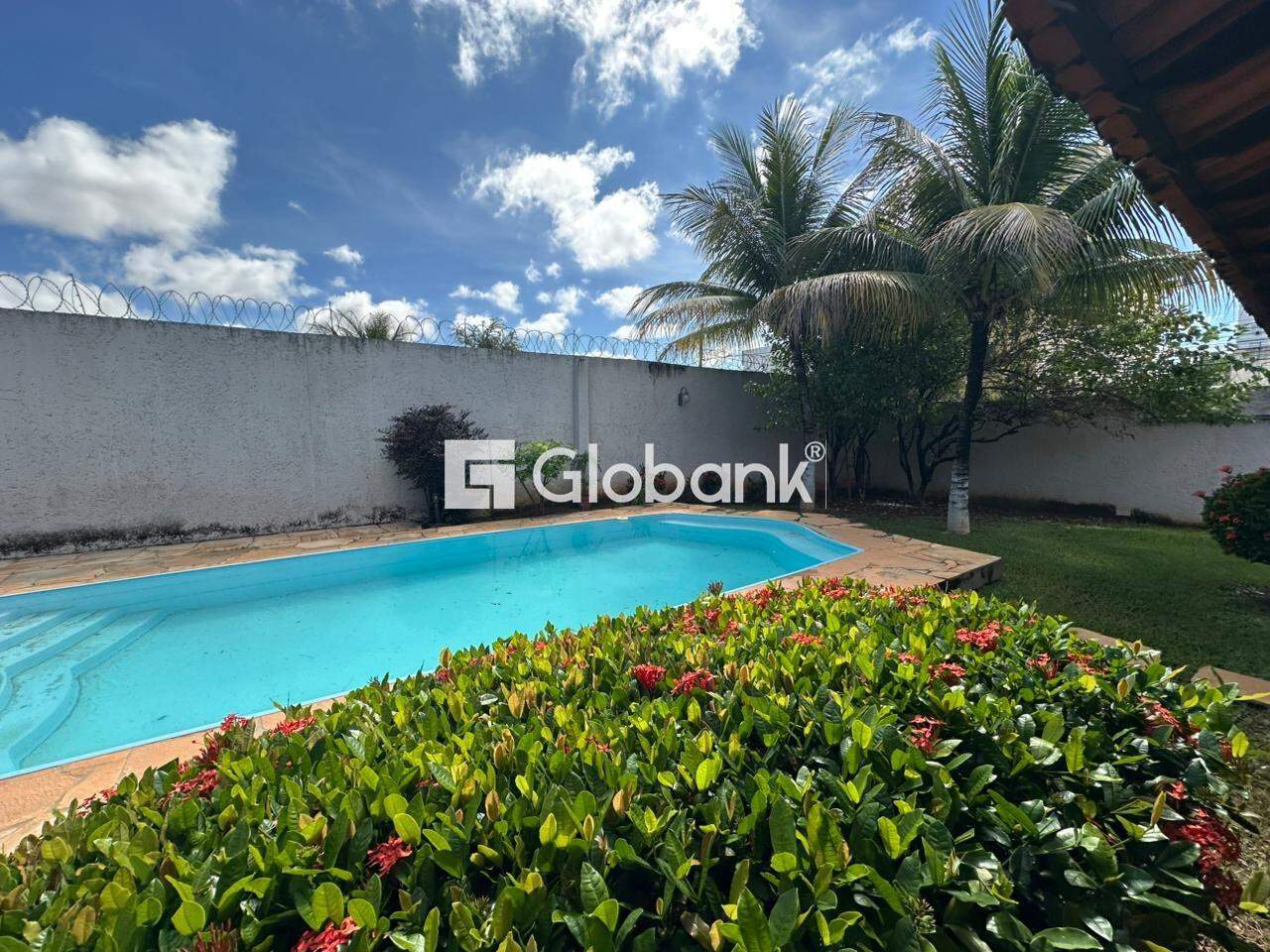 Casa 3 quartos à venda Jardim Panorama 290m² Montes Claros MG: Piscina