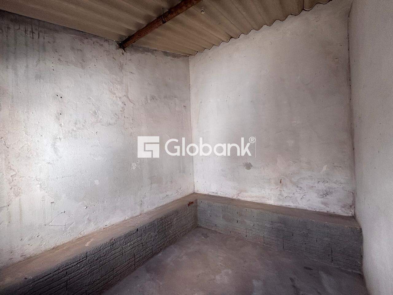 Casa 4 quartos à venda Morrinhos 134m² Montes Claros MG: 