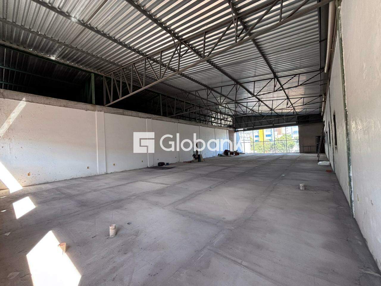 Galpão para aluguel Centro 900m² Montes Claros MG: Interior