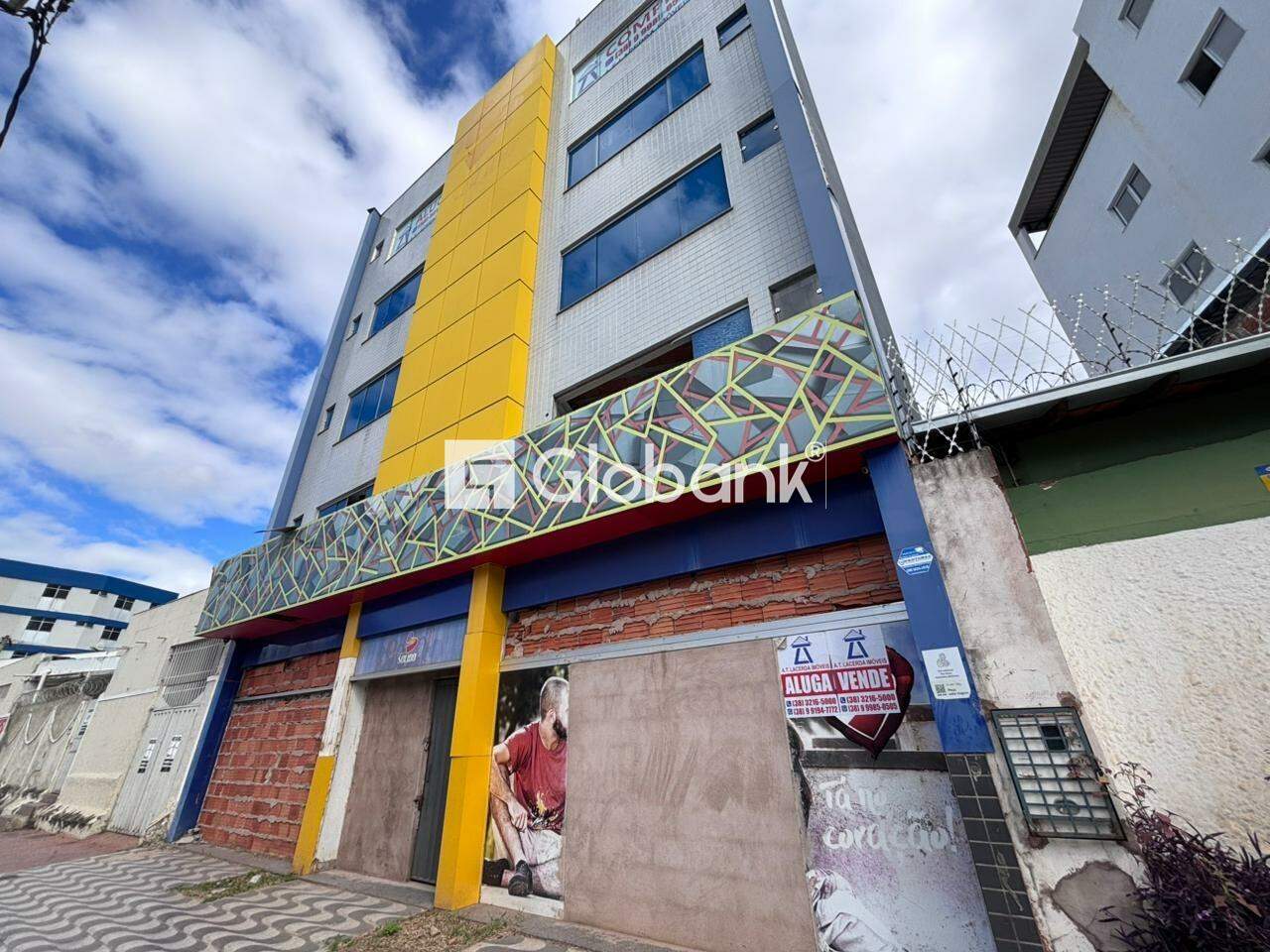 Prédio para aluguel Centro 1.000m² Montes Claros MG: 