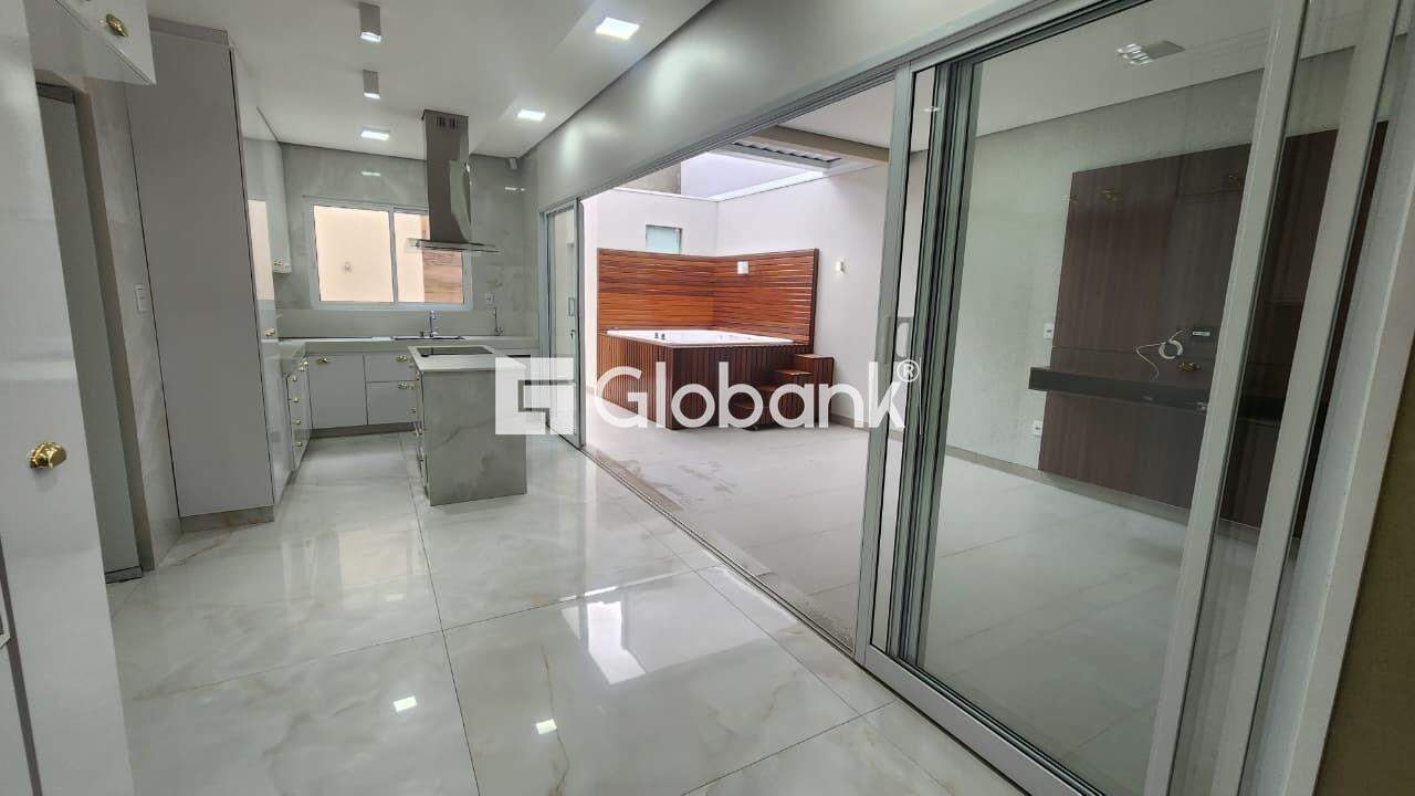 Casa em condomínio 4 quartos à venda Residencial Villa Segura 190m² Montes Claros MG: 