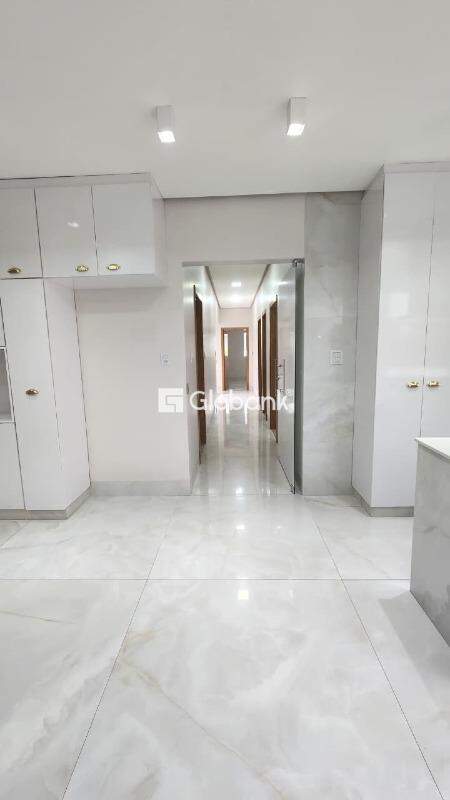 Casa em condomínio 4 quartos à venda Residencial Villa Segura 190m² Montes Claros MG: 