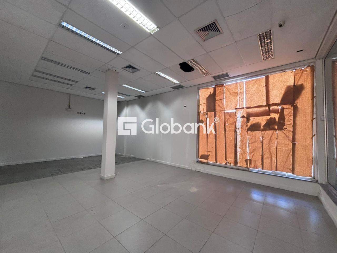 Prédio para aluguel Centro 606,56m² Montes Claros MG: INTERNO