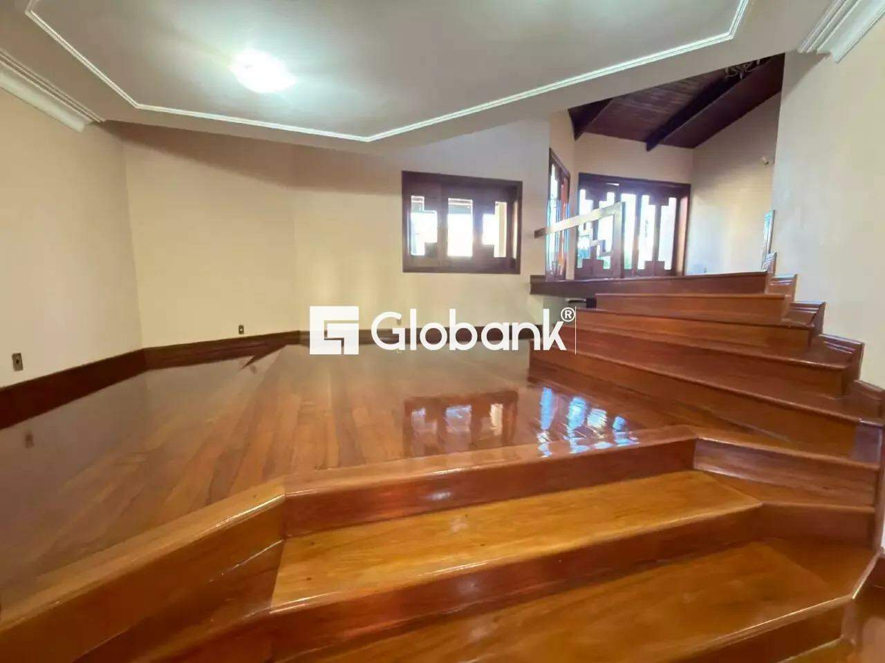 Casa 5 quartos para aluguel Jardim São Luiz 800m² Montes Claros MG: