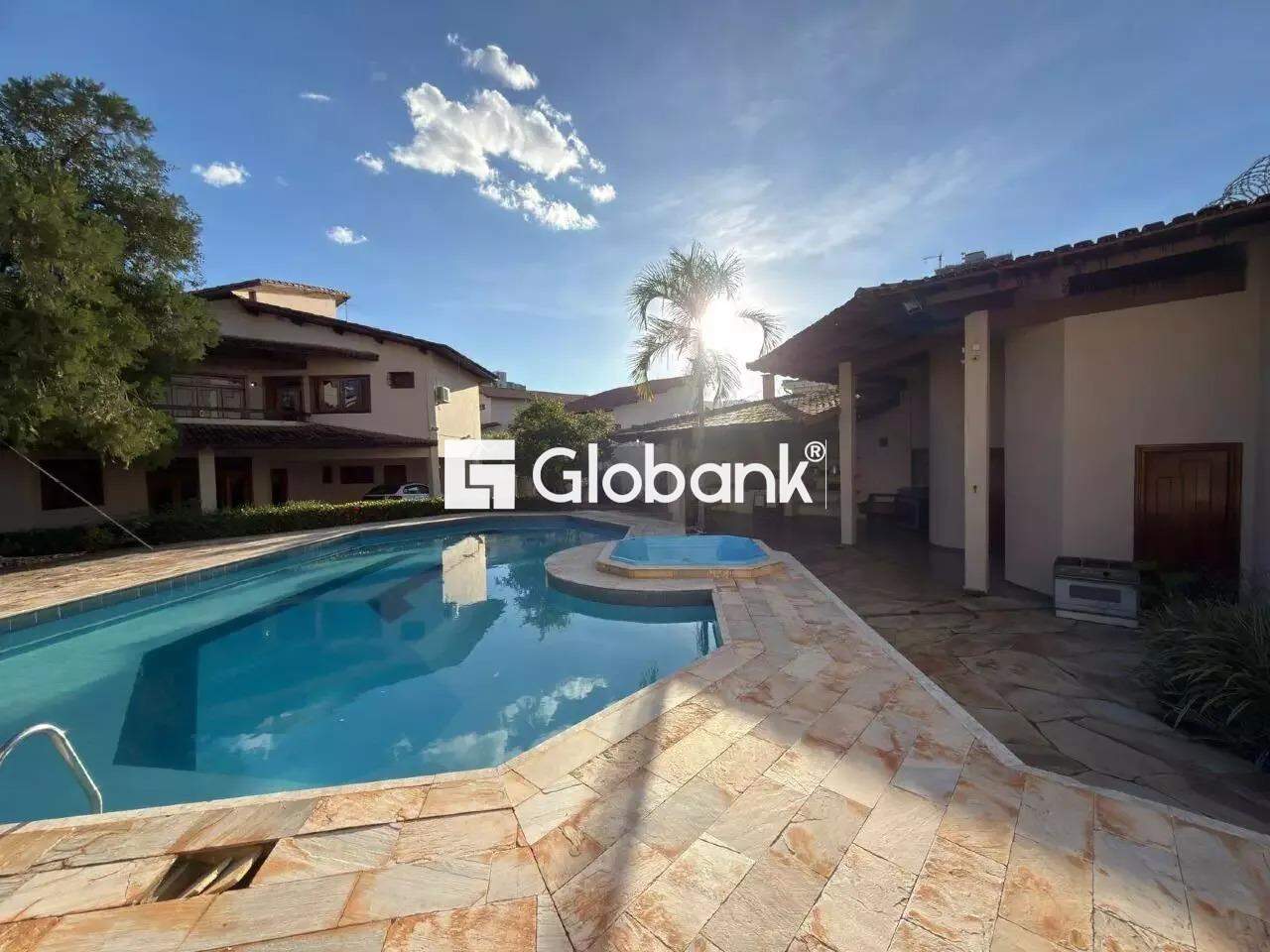 Casa 5 quartos para aluguel Jardim São Luiz 800m² Montes Claros MG: 