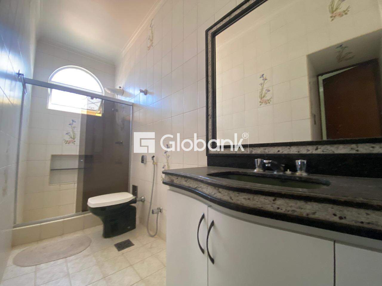 Casa 4 quartos para aluguel Cidade Santa Maria 252m² Montes Claros MG: 