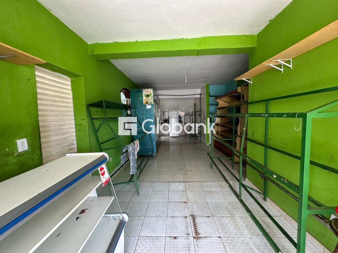 Ponto comercial para aluguel Santo Expedito 55m² Montes Claros MG: 