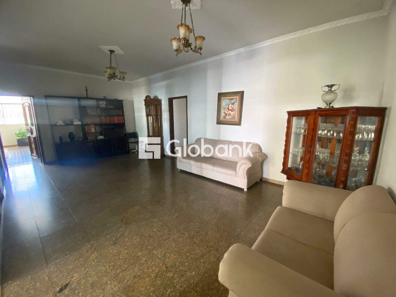Casa 6 quartos para aluguel São José 550m² Montes Claros MG: