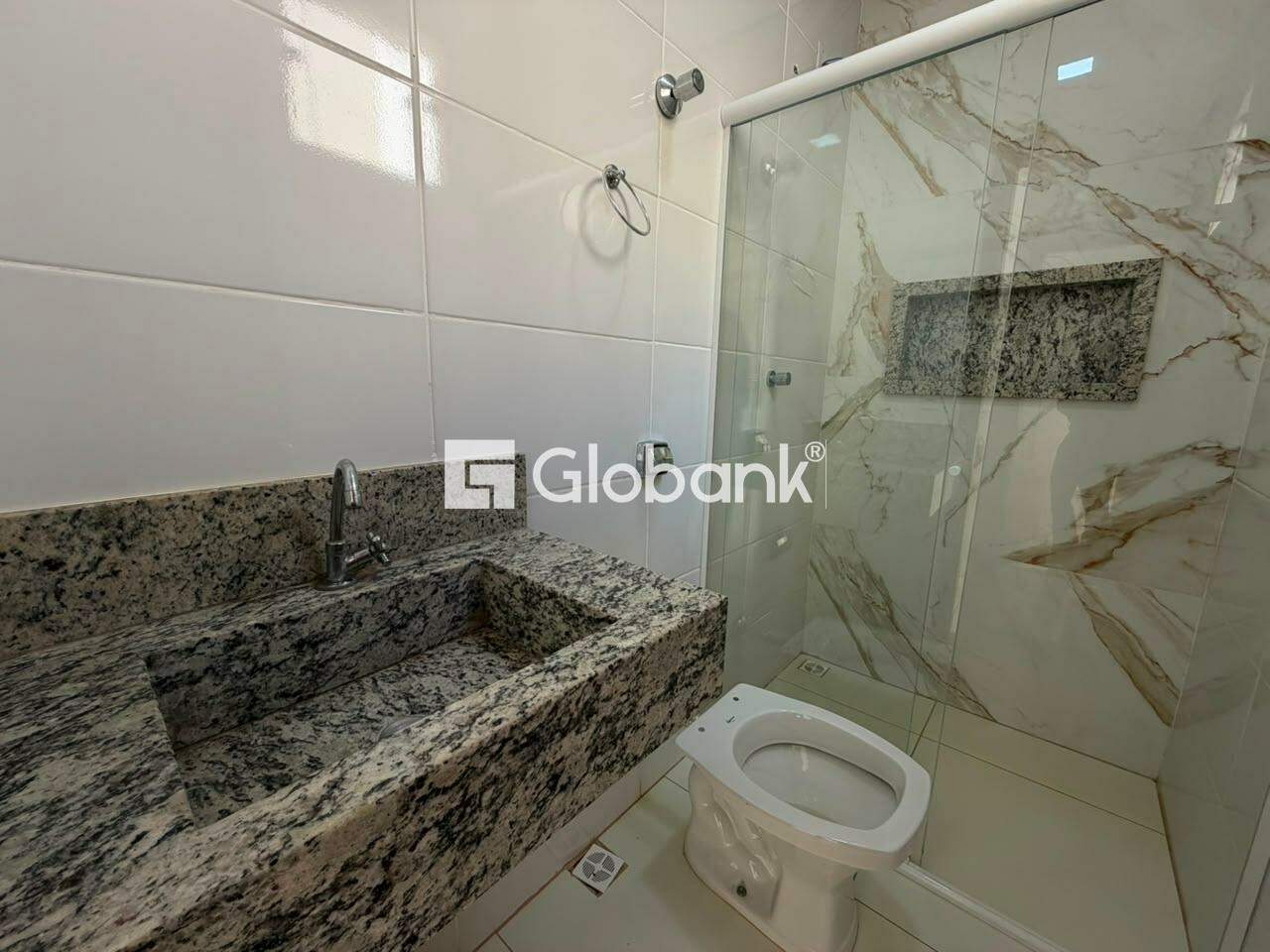 Casa 3 quartos para aluguel Residencial Monte Belo 147m² Montes Claros MG: Banheiro Social