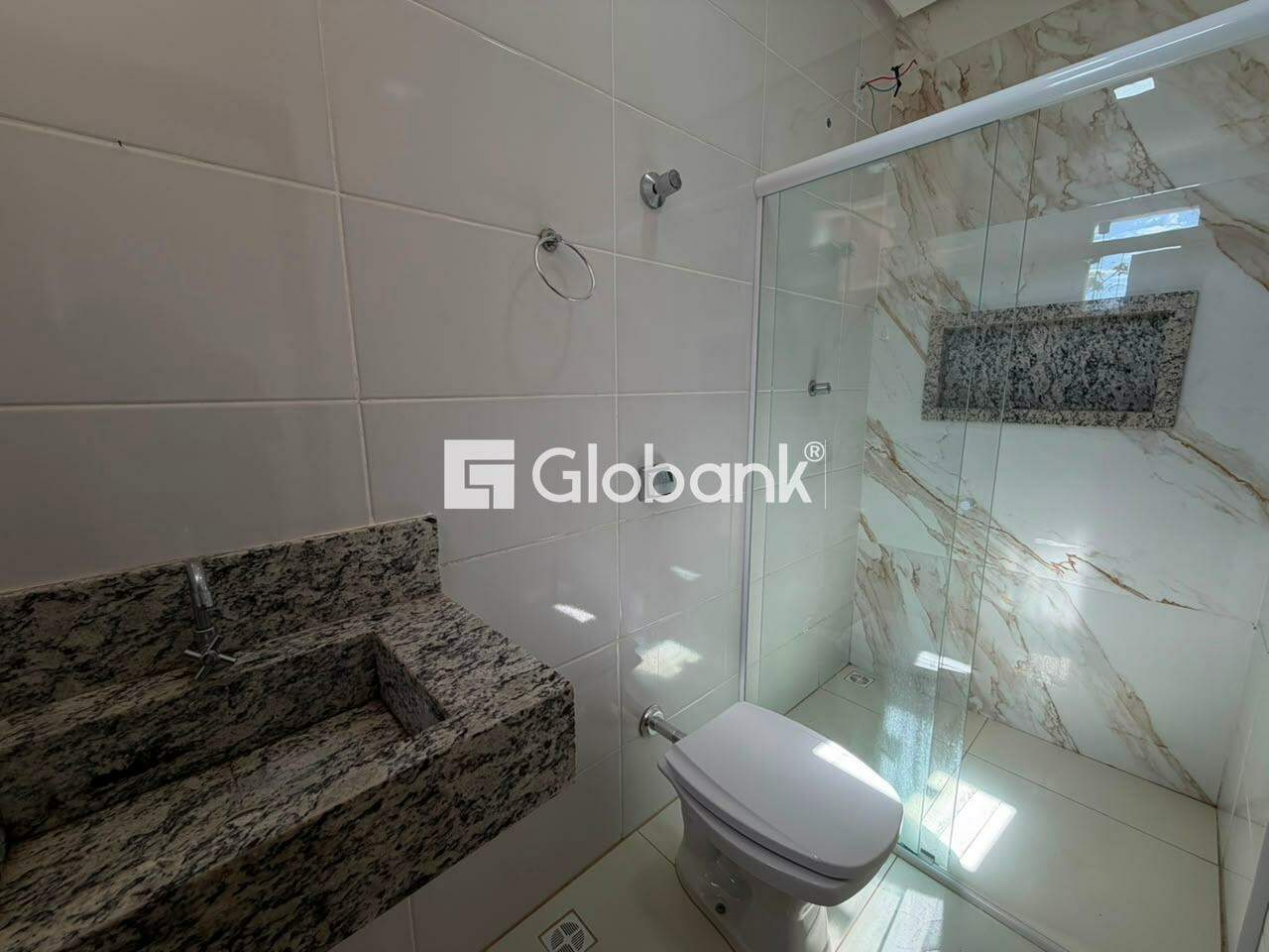Casa 3 quartos para aluguel Residencial Monte Belo 147m² Montes Claros MG: Suíte