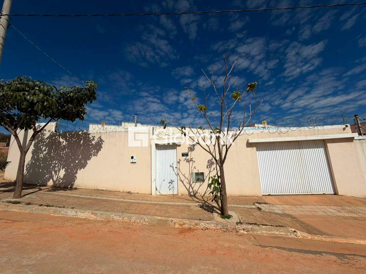 Casa 3 quartos para aluguel Residencial Monte Belo 147m² Montes Claros MG: Fachada