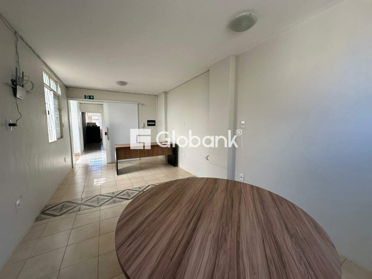 Sala comercial para aluguel Funcionários 25m² Montes Claros MG: 