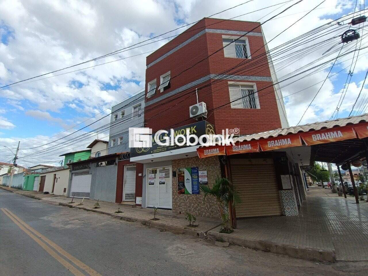 Sala comercial para aluguel Funcionários 25m² Montes Claros MG: Fachada