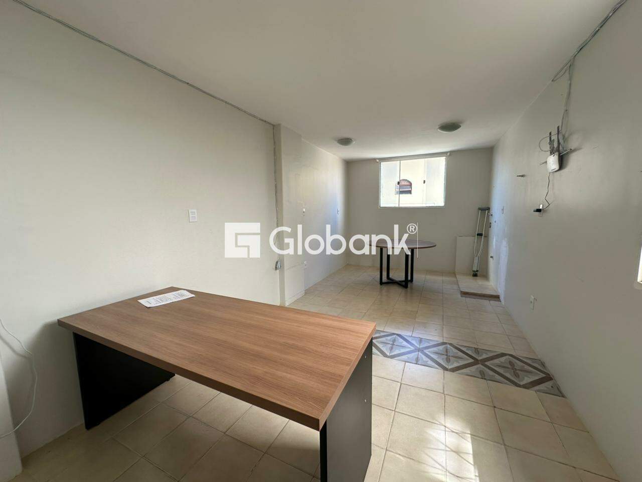 Sala comercial para aluguel Funcionários 25m² Montes Claros MG: 