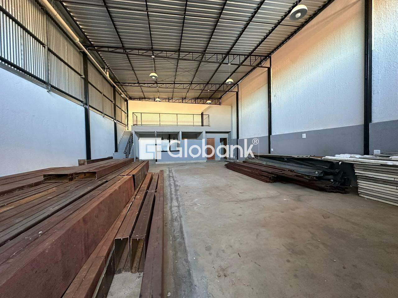 Galpão para aluguel Conjunto Joaquim Costa 240m² Montes Claros MG: 