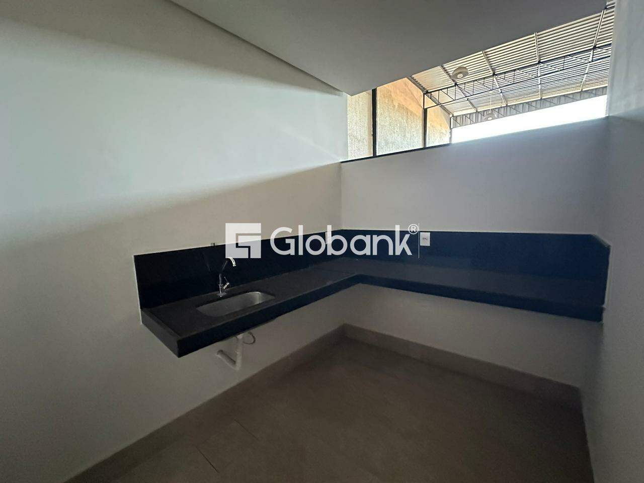 Galpão para aluguel Conjunto Joaquim Costa 240m² Montes Claros MG: 