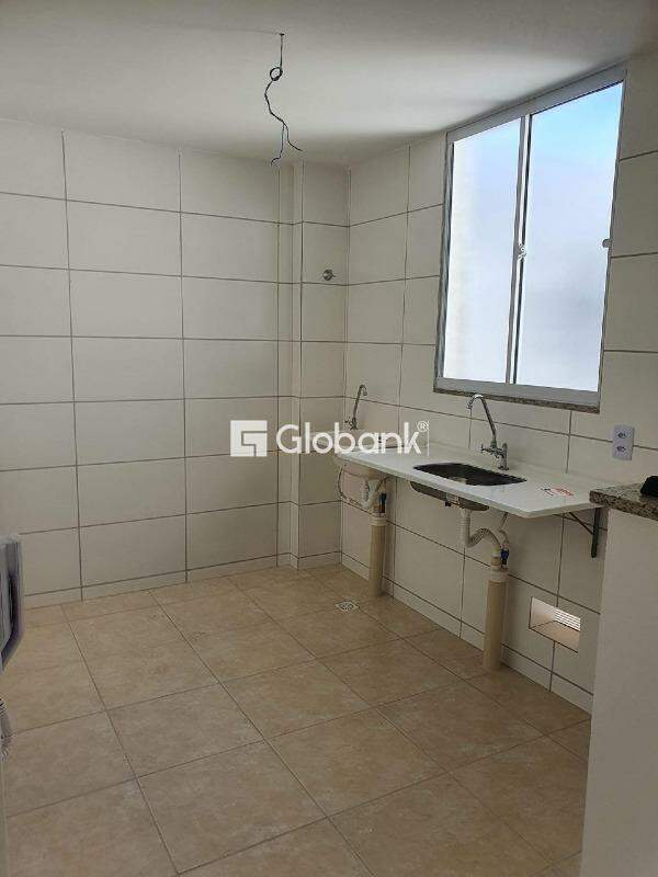 Apartamento 2 quartos para aluguel Vila Atlântida 48m² Montes Claros MG: 