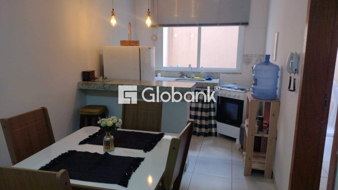 Apartamento 2 quartos para aluguel Centro 55m² Montes Claros MG: 