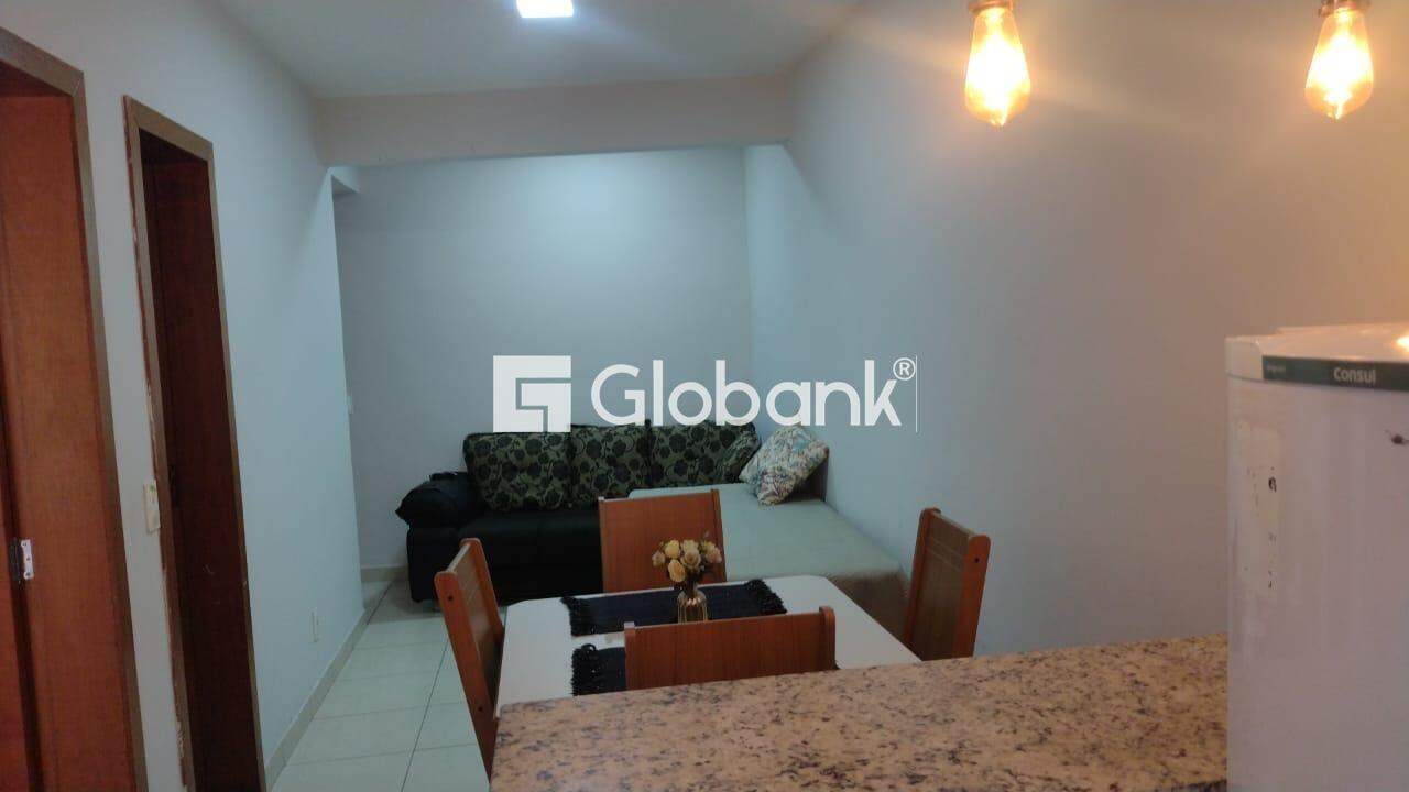 Apartamento 2 quartos para aluguel Centro 55m² Montes Claros MG: 