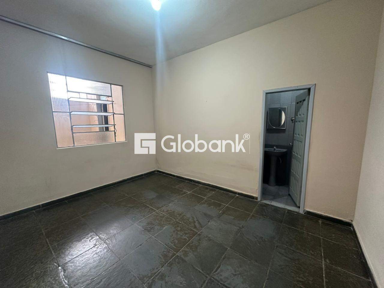 Casa 4 quartos para aluguel Lourdes 90m² Montes Claros MG: 