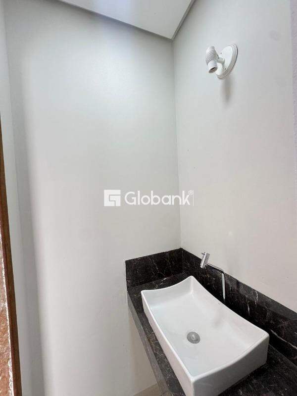 Cobertura 3 quartos à venda Canelas 80m² Montes Claros MG:
