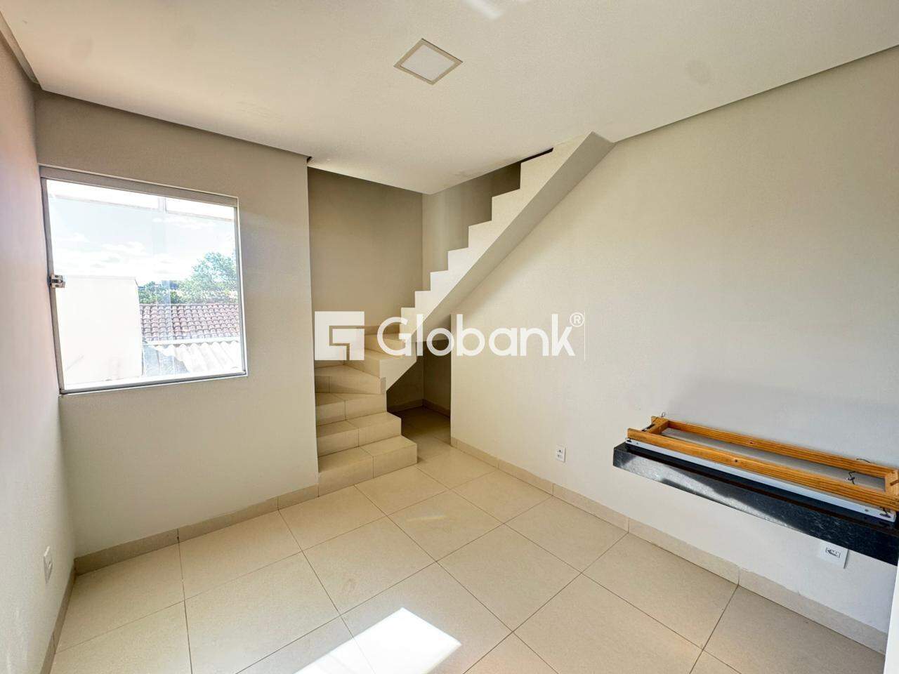 Cobertura 3 quartos à venda Canelas 80m² Montes Claros MG: