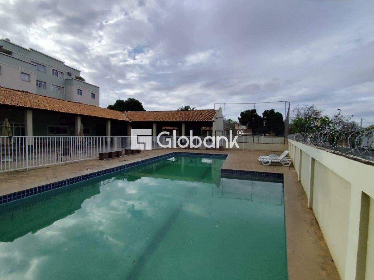 Apartamento 2 quartos para aluguel Edgar Pereira 60m² Montes Claros MG: 