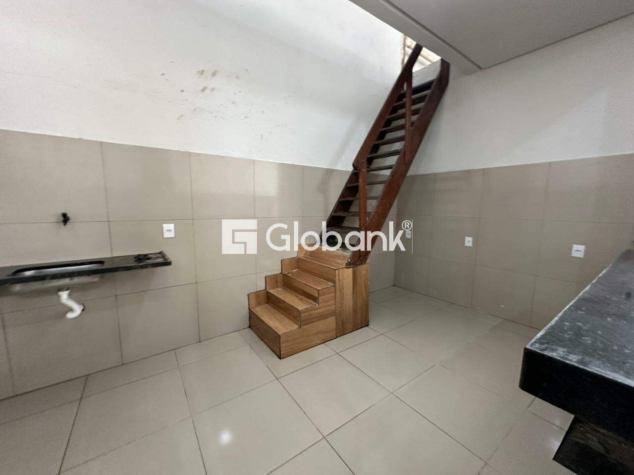 Galpão para aluguel Esplanada 300m² Montes Claros MG: 