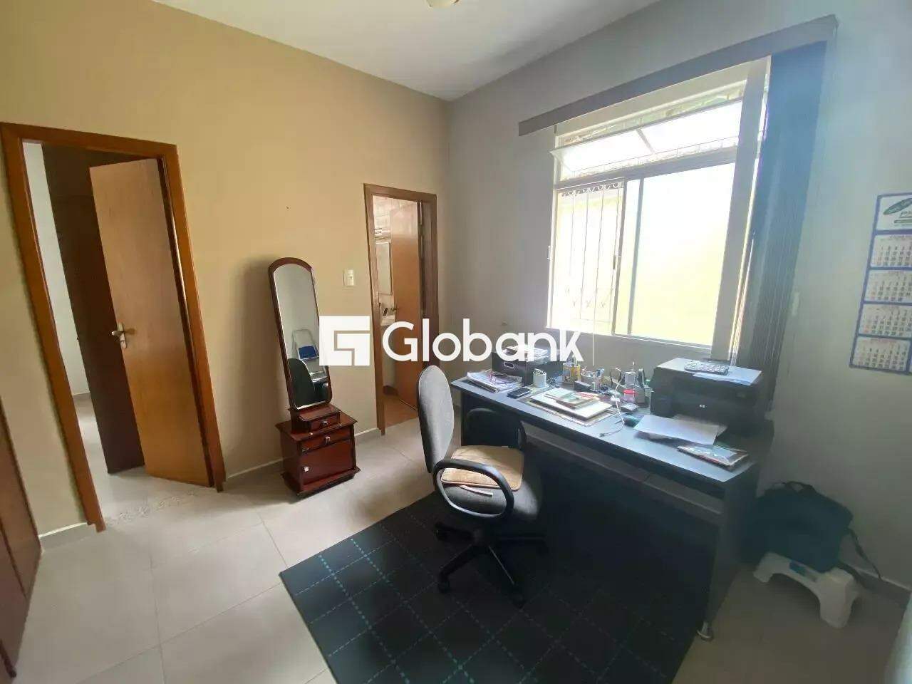 Casa 4 quartos para aluguel Cândida Câmara 300m² Montes Claros MG: 