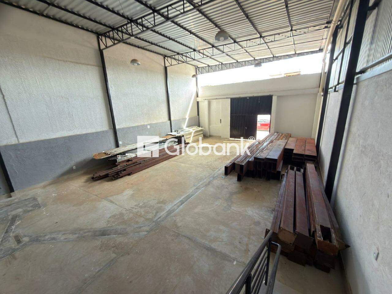 Galpão à venda Conjunto Joaquim Costa 240m² Montes Claros MG: 