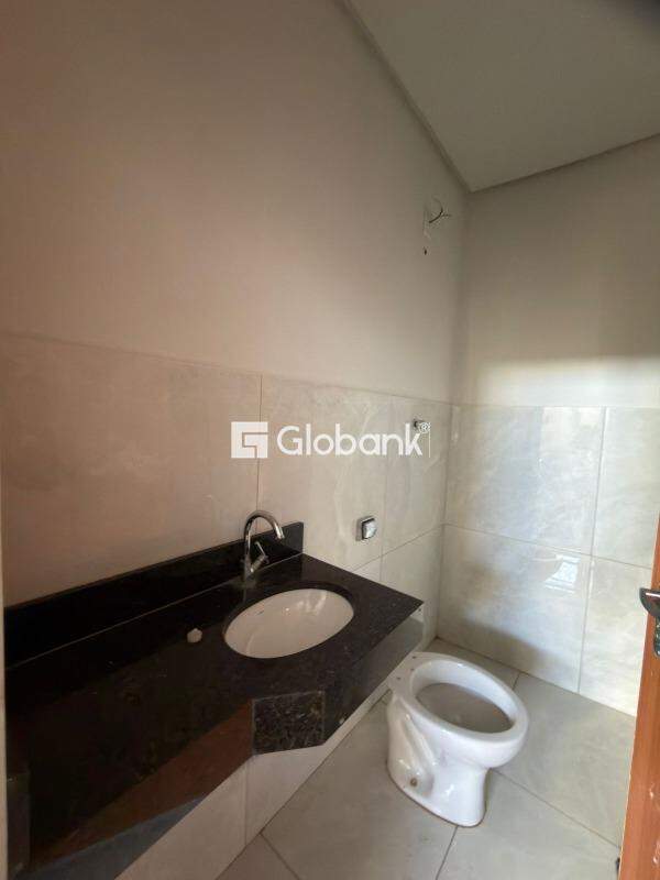 Galpão à venda Conjunto Joaquim Costa 240m² Montes Claros MG: 
