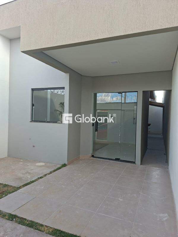 Casa 2 quartos à venda Loteamento Vila Aliança 62m² Montes Claros MG: