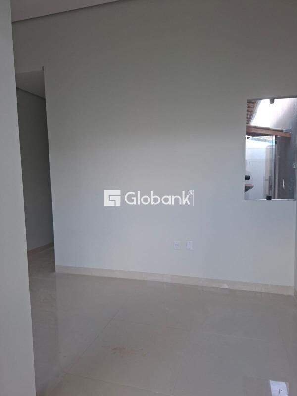 Casa 2 quartos à venda Loteamento Vila Aliança 62m² Montes Claros MG: 