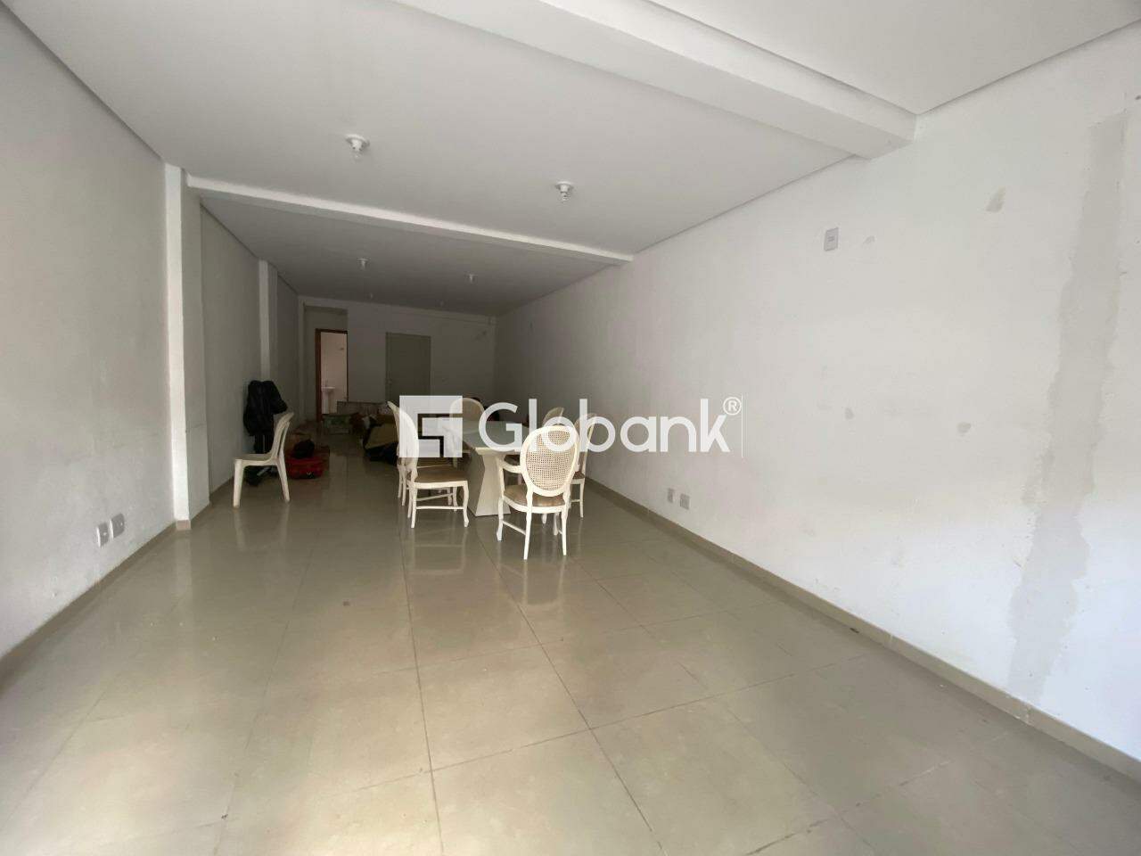 Ponto comercial para aluguel Centro 75m² Montes Claros MG: 