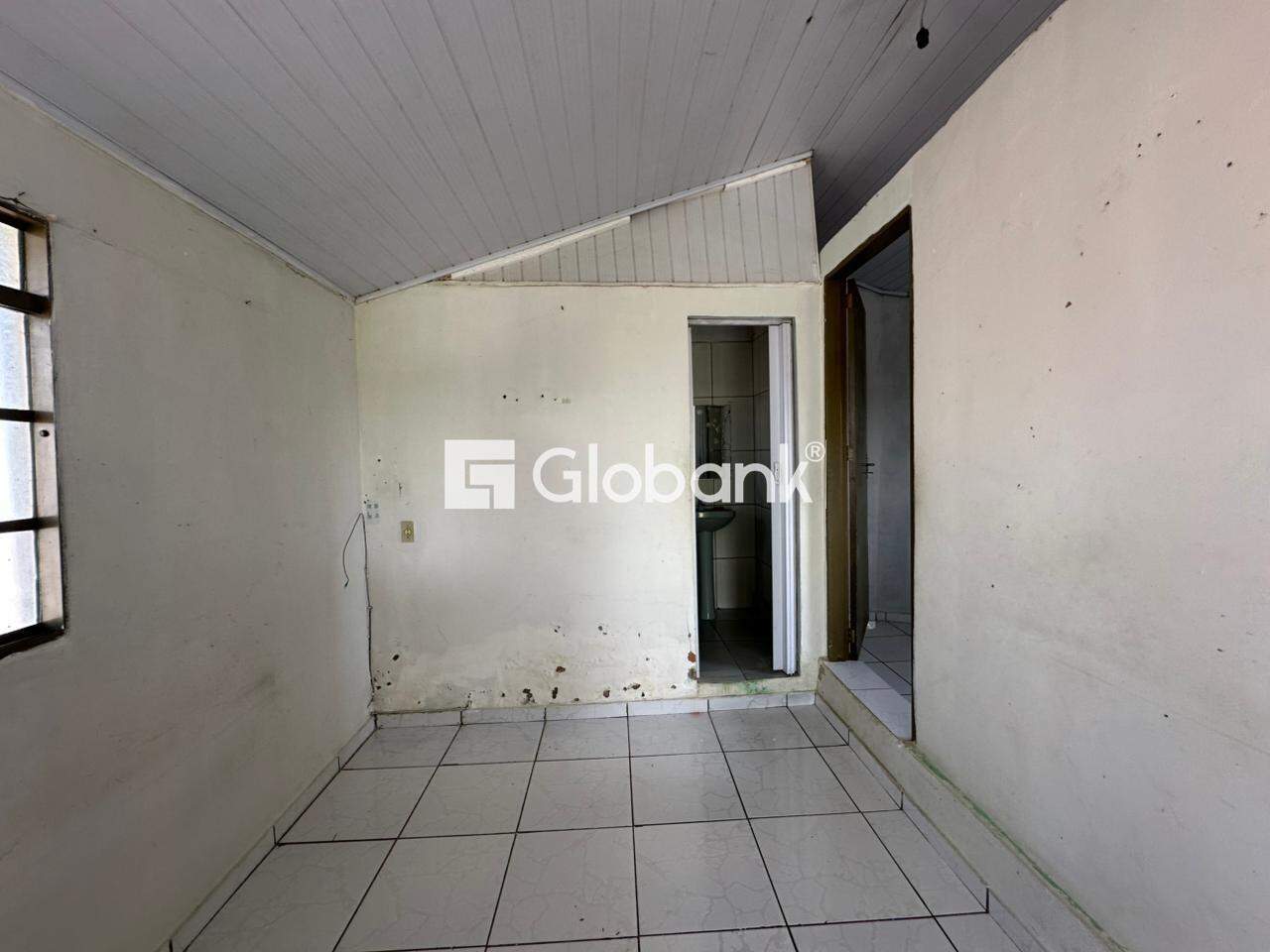 Casa 2 quartos para aluguel Vila Ipiranga 45m² Montes Claros MG:
