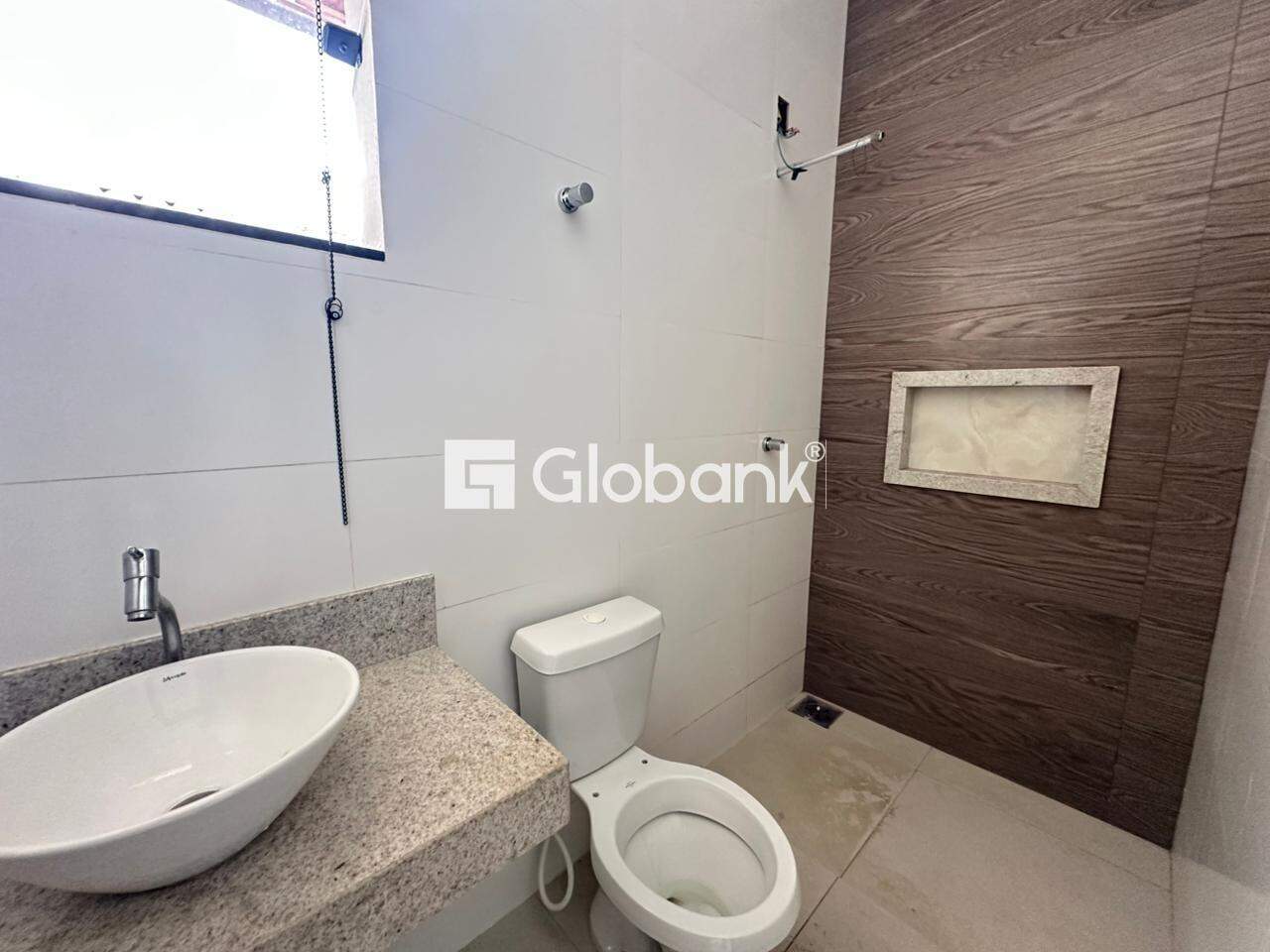 Casa 2 quartos para aluguel Loteamento Novo Jaraguá 60m² Montes Claros MG: 
